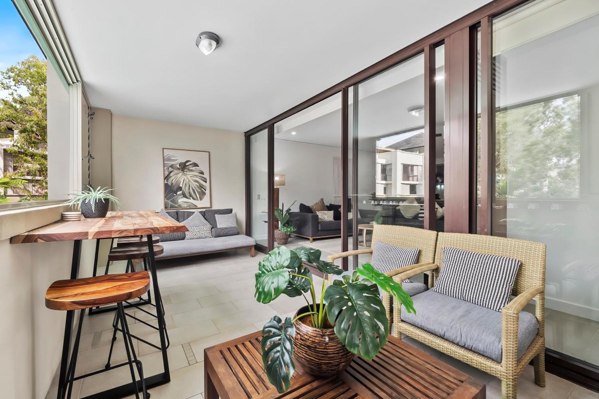 Private Apartments In The Temple Beachfront Resort Palm Cove Bilik gambar